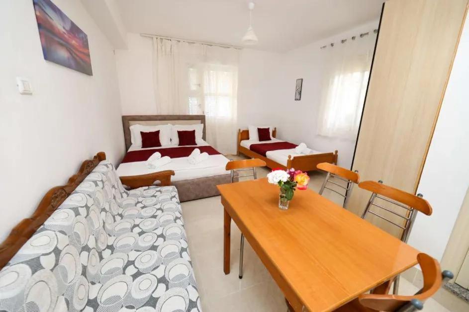 Vila Agolli Vlorë Exteriér fotografie